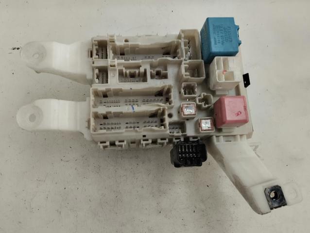 Unidade de dispositivos de segurança 827300F051C TOYOTA
