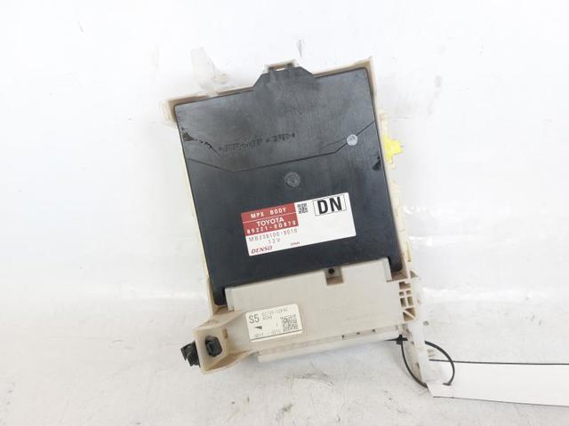 8273052K40 Toyota