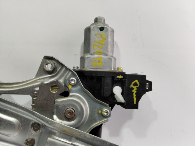 Motor de acionamento de vidro da porta traseira esquerda 82730CV01C NISSAN