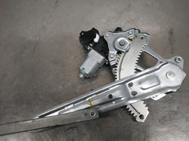 Motor de acionamento de vidro da porta traseira esquerda 82730CV01C NISSAN