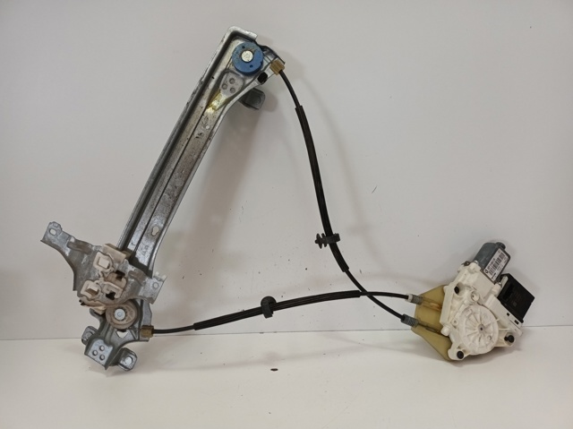 827310002R Renault (RVI)