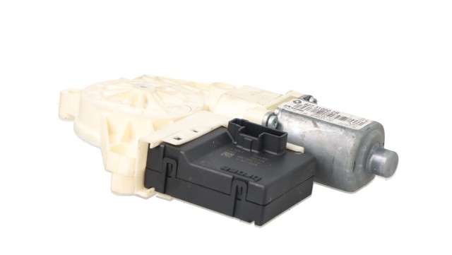 827310002R Renault (RVI)