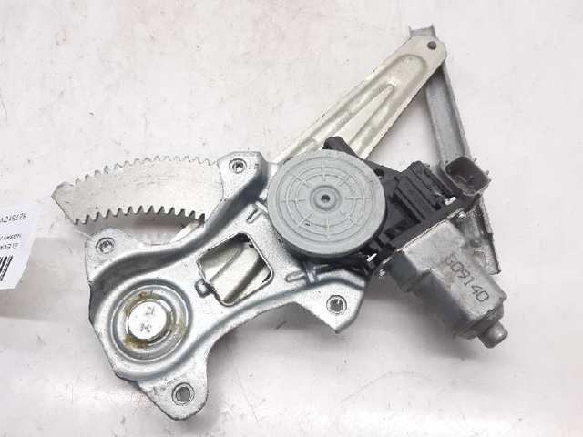 Motor de acionamento de vidro da porta traseira direita 82731CV01B NISSAN
