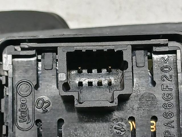 829500004R Renault (RVI)