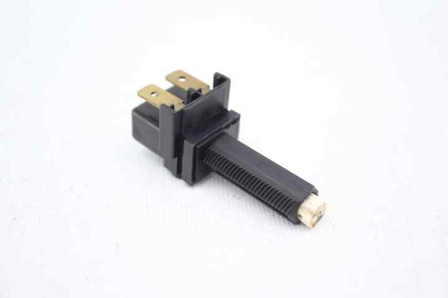 Sensor de ativação do sinal de parada 82GB13480AA FORD