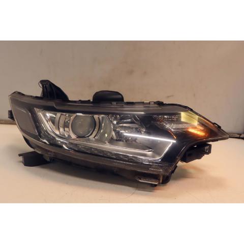 Luz direita 8301C854 MITSUBISHI