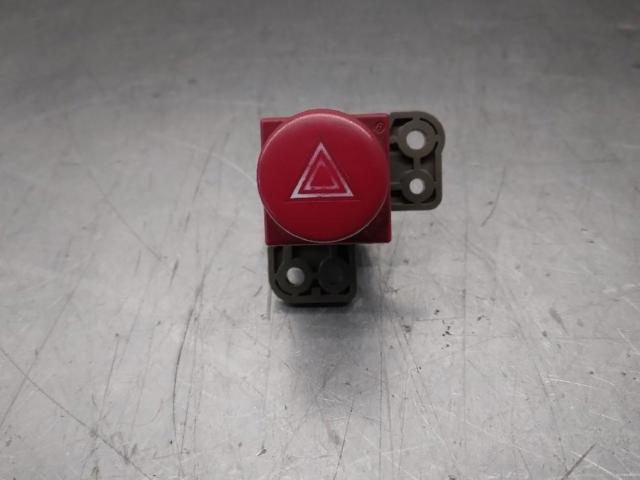 Botão de ativação do sinal de emergência 83037AG010 SUBARU