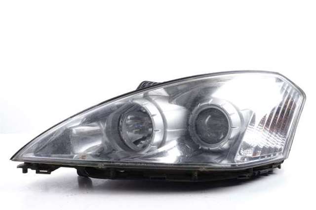 Luz esquerda 8310109101 SSANG YONG
