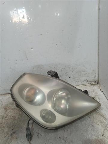 Luz direita 8310208202 SSANG YONG
