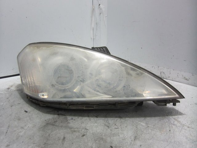 Luz direita 8310209100 SSANG YONG