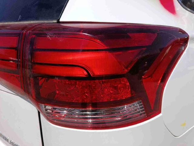 Lanterna traseira direita externa 8330B174 MITSUBISHI