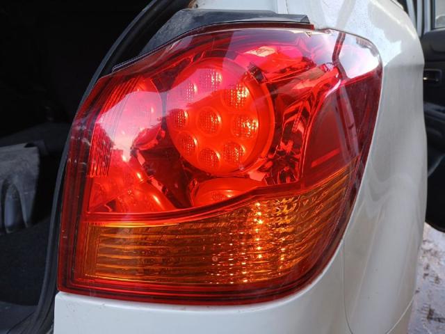 Lanterna traseira direita externa 8330B194 MITSUBISHI
