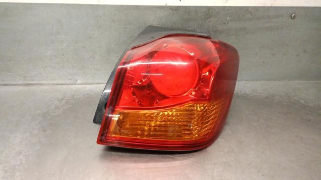 Lanterna traseira direita externa 8330B194 MITSUBISHI