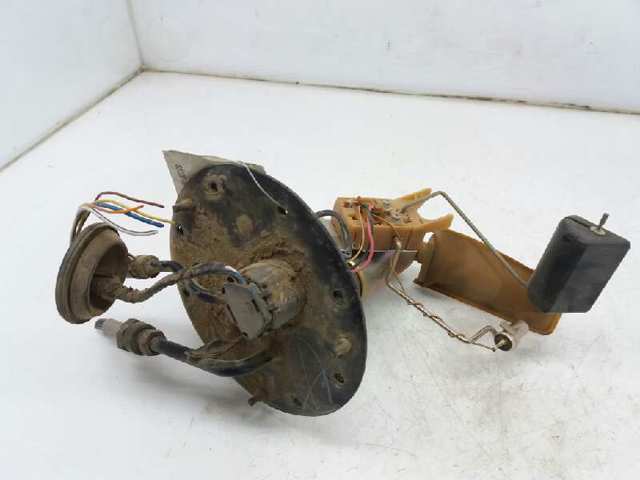 Sensor do nível de combustível no tanque Toyota Corolla  E11 ao melhor preço