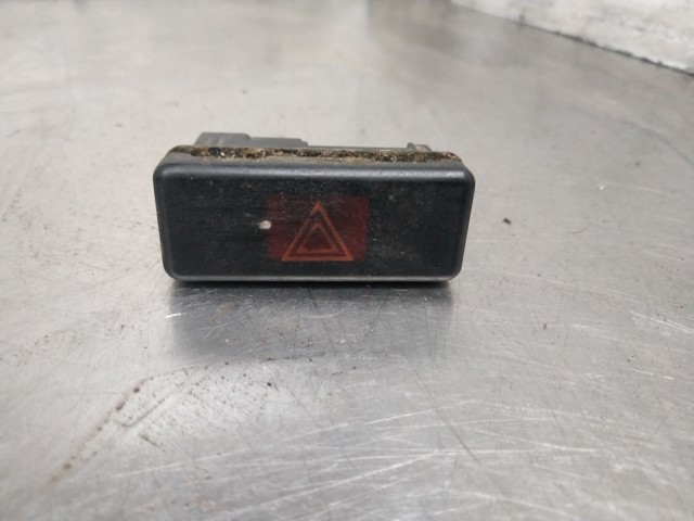 Botão de ativação do sinal de emergência 8350947 BMW