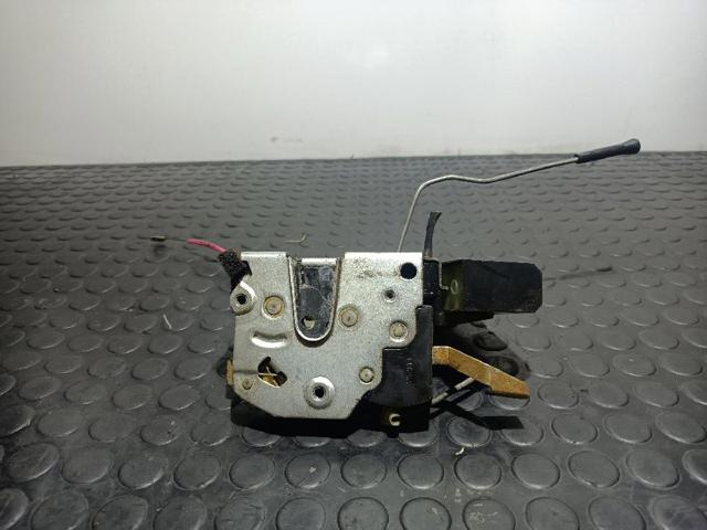 Motor acionador de abertura/fechamento da porta dianteira 8353012 BMW