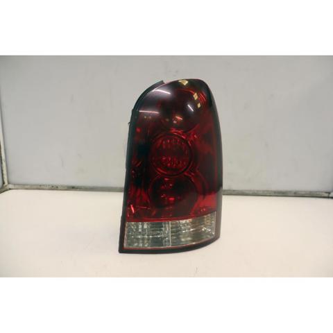 Lanterna traseira direita 8360208501 SSANG YONG