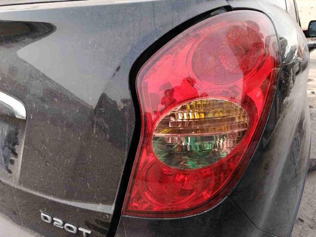 Lanterna traseira direita 8360234000 SSANG YONG
