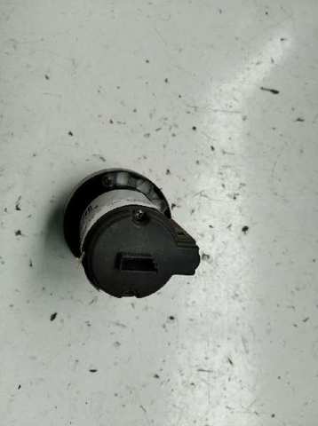 Botão de ativação das luzes de nevoeiro traseiras 8363684 BMW