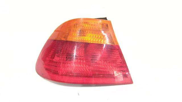 Lanterna traseira esquerda externa 8364725 BMW