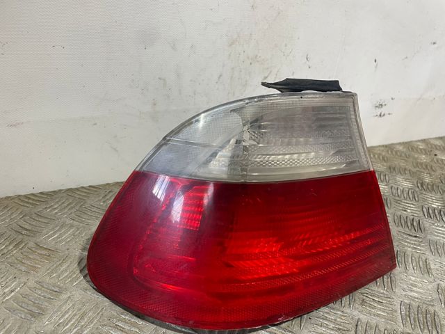 Lanterna traseira esquerda externa 8383825 BMW