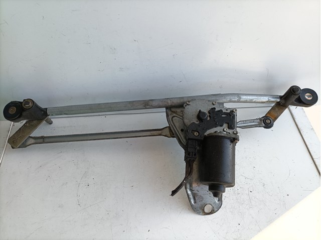 Trapézio de limpador pára-brisas 8403026 BMW