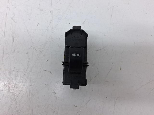 8403048070 Toyota