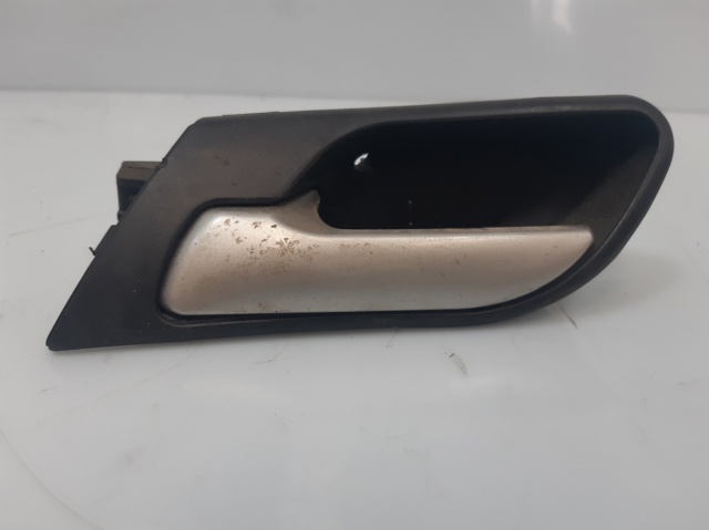 Maçaneta externa dianteira/traseira da porta esquerda 8408565 BMW