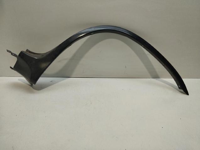 Expansor (placa sobreposta) de arco do pára-lama dianteiro direito 8408704 BMW
