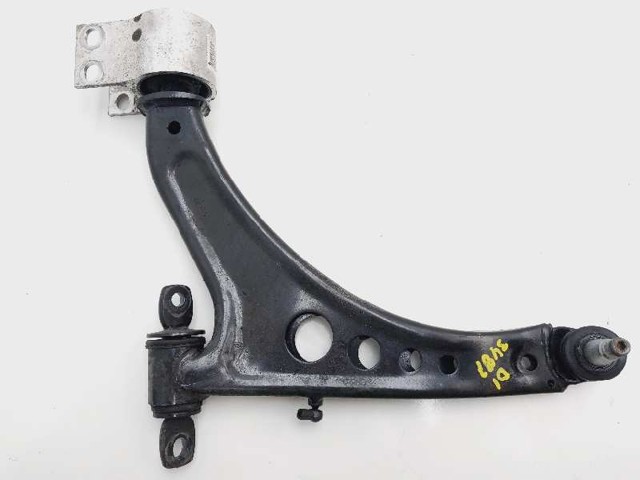 Braço oscilante inferior esquerdo de suspensão dianteira 84198832 OPEL