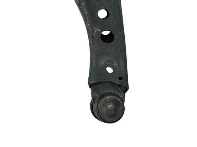 Braço oscilante inferior esquerdo de suspensão dianteira 84198832 OPEL