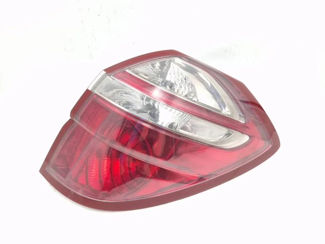 Lanterna traseira direita 84201AG222 SUBARU