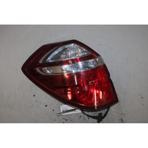 Lanterna traseira esquerda 84201AG232 SUBARU