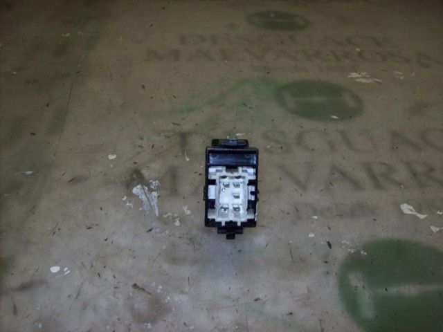 8481005040 Toyota