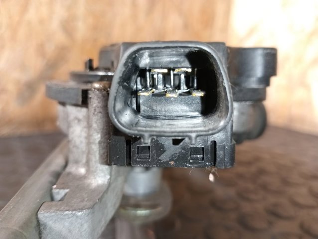 8492002390 Mazda