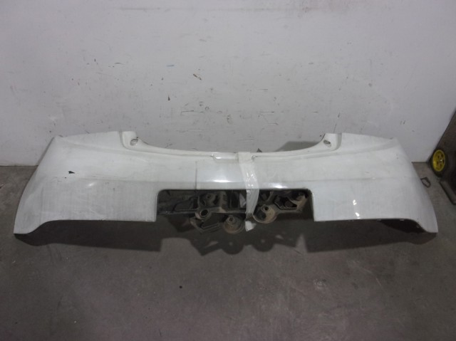 Pára-choque traseiro 850220057R RENAULT