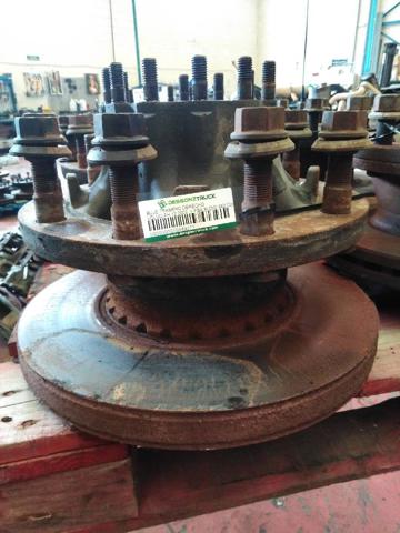 Cubo traseiro 85105696 VOLVO