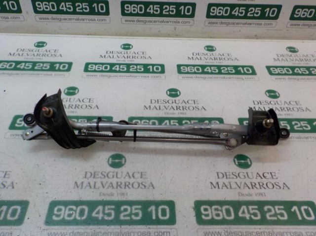 Trapézio de limpador pára-brisas 8515042240 TOYOTA