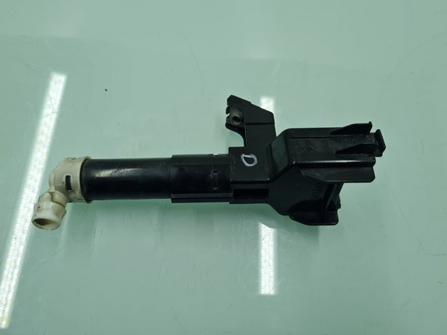Suporte do injetor de fluido para lavador das luzes (cilindro de elevação) 8520760040 TOYOTA