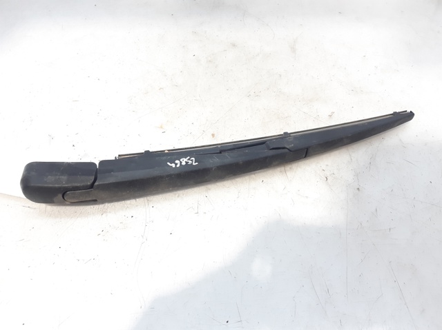 8524142040 Toyota