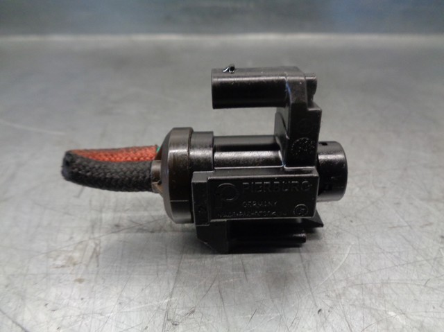 Válvula solenoide de regulação de comporta EGR 8570591 BMW