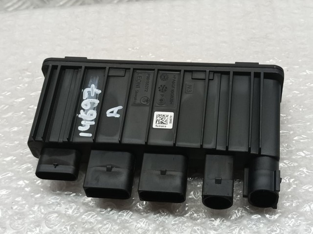 858990702 BMW
