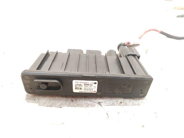 858990702 BMW