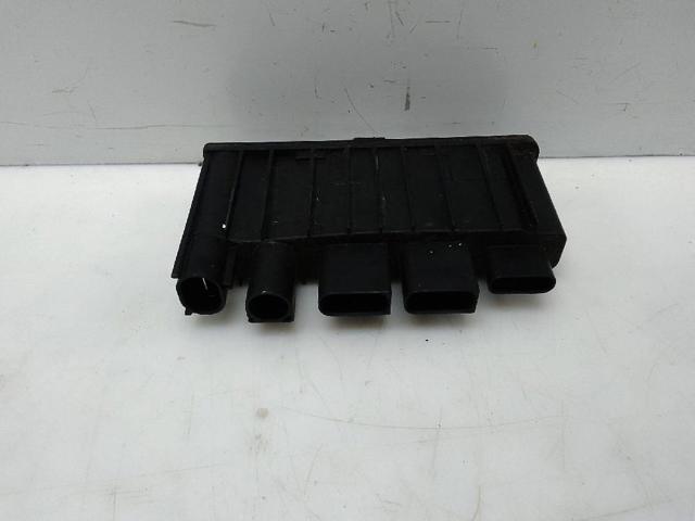 858990702 BMW