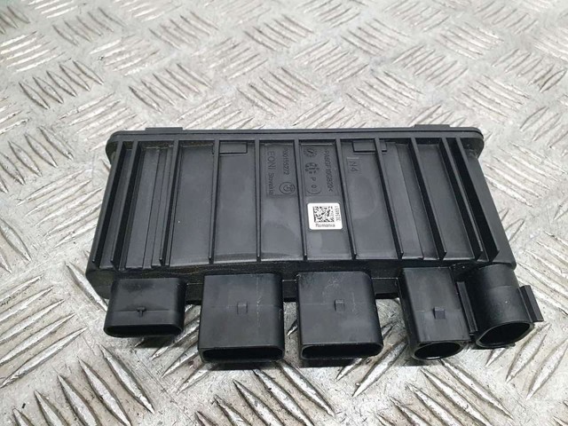 858990702 BMW