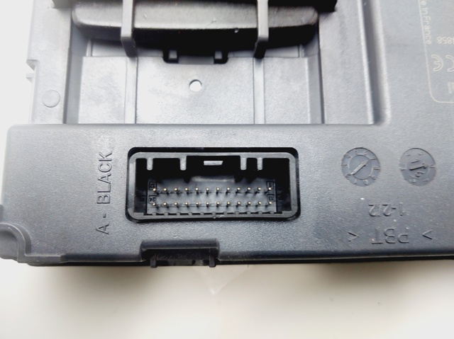 8608A058 Mitsubishi