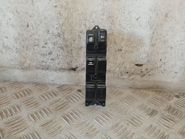 Unidade de botões dianteira esquerda de controlo de elevador de vidro 8608A060 PEUGEOT