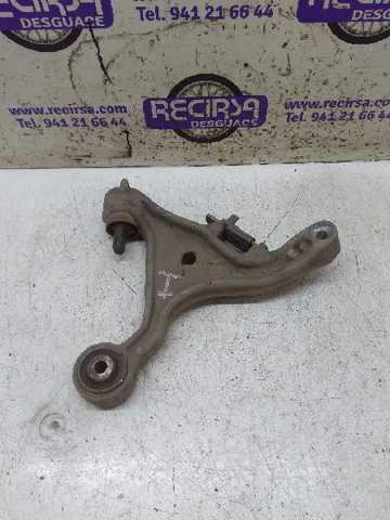 Braço oscilante inferior esquerdo de suspensão dianteira 8623957 VOLVO