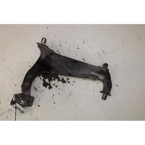 Braço oscilante superior direito de suspensão traseira 8624919 VOLVO