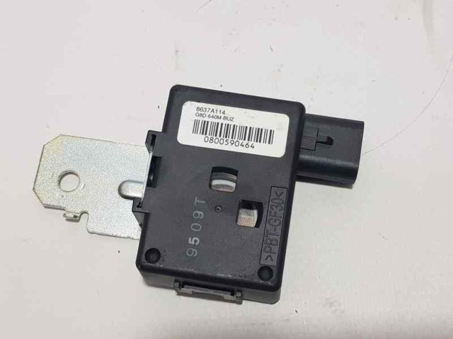 8637A114 Mitsubishi